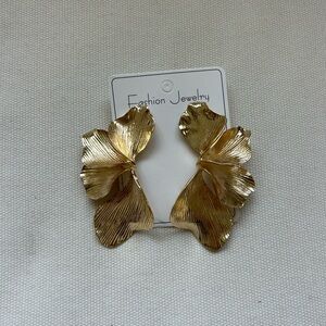 Fashion Jewelry Gold Floral Earrings